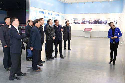 说明: http://www.yau.edu.cn/__local/B/A4/6E/CA268553E752EA36234D10C690E_D051A619_33C5F.jpg